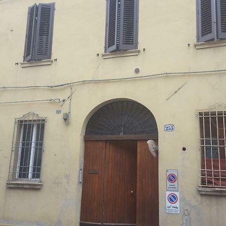 Carlo Mayr Apartment Ferrara Exterior foto